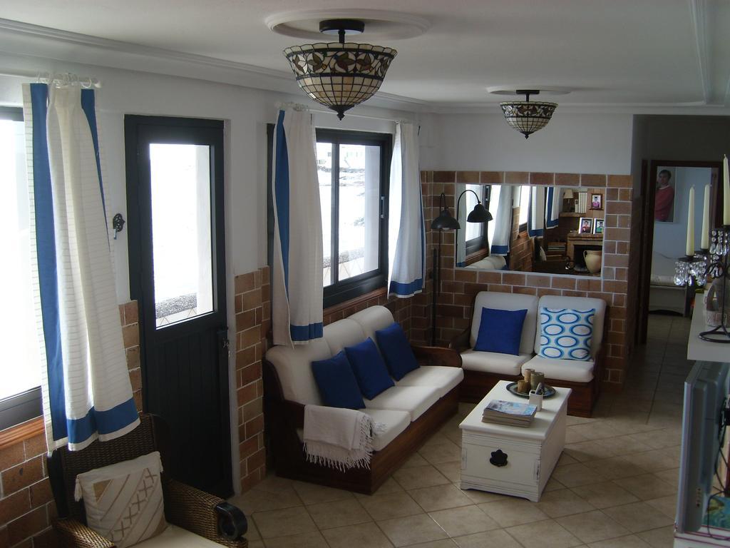 Villa Caracoles Costa Teguise Room photo